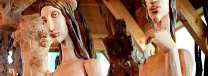 Копија на гигантска Ноева Арка е заглавена во Велика Британија